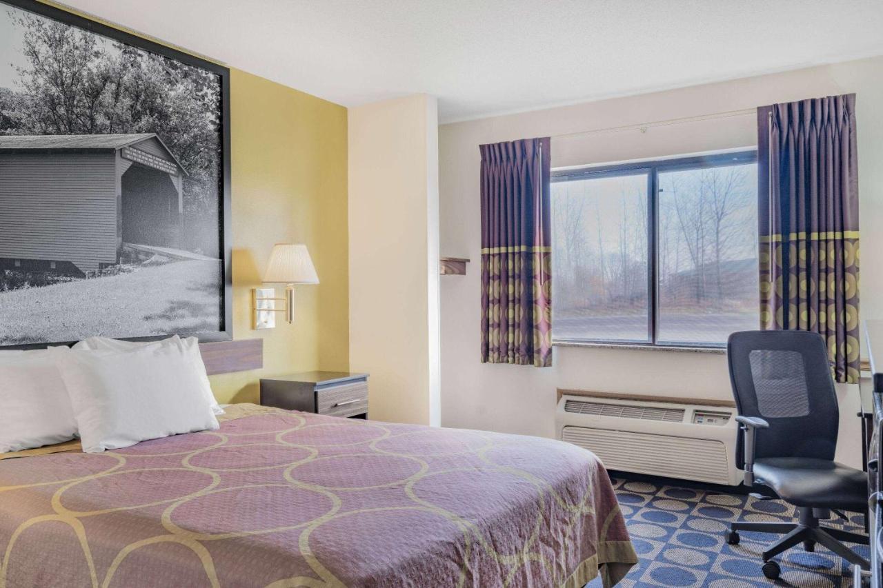 Super 8 By Wyndham Danville Exterior photo